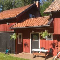 Nice new guesthouse in the forrest