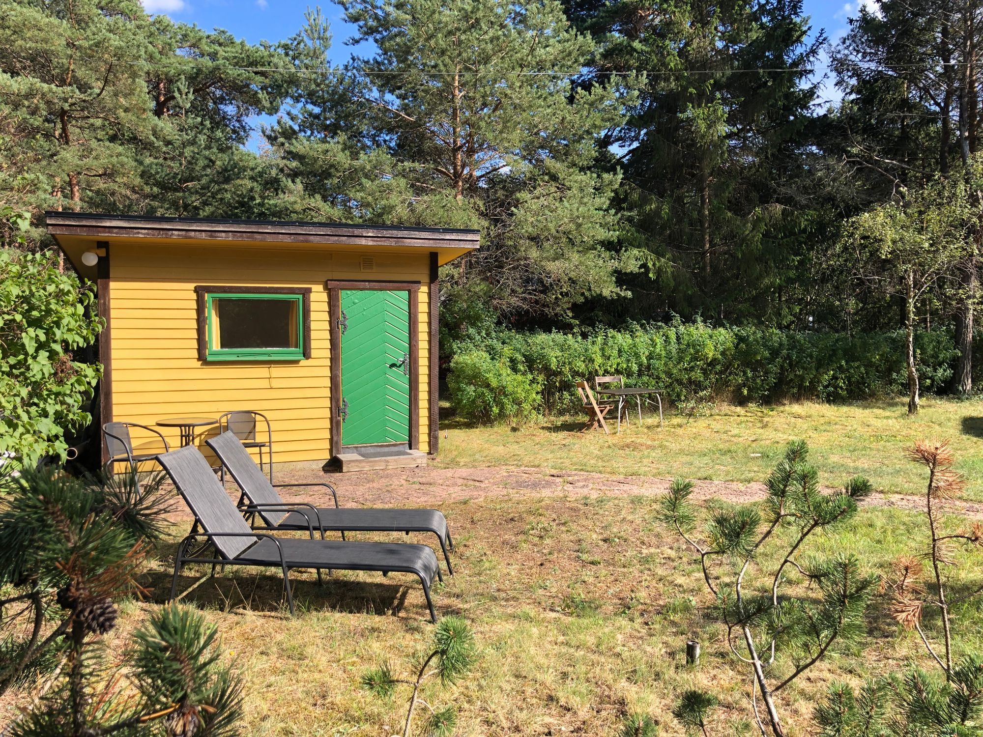 Sommarstuga på stor privat tomt – bild 15 av 21