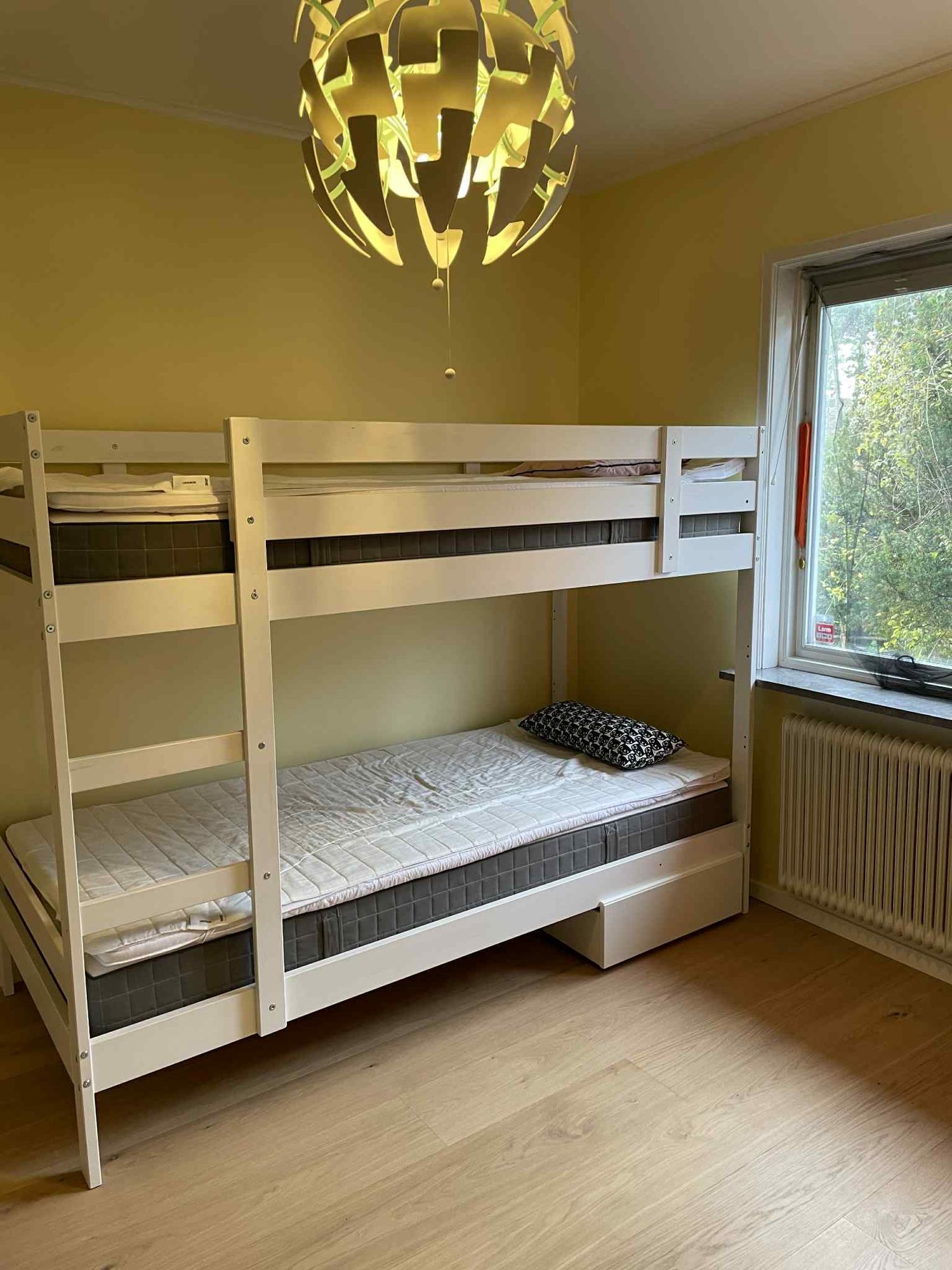 Charmigt, mysigt och strandnära hus i Åhus – bild 6 av 12