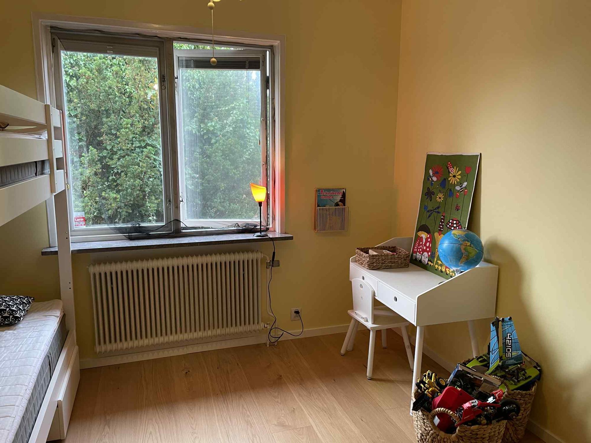 Charmigt, mysigt och strandnära hus i Åhus – bild 7 av 12