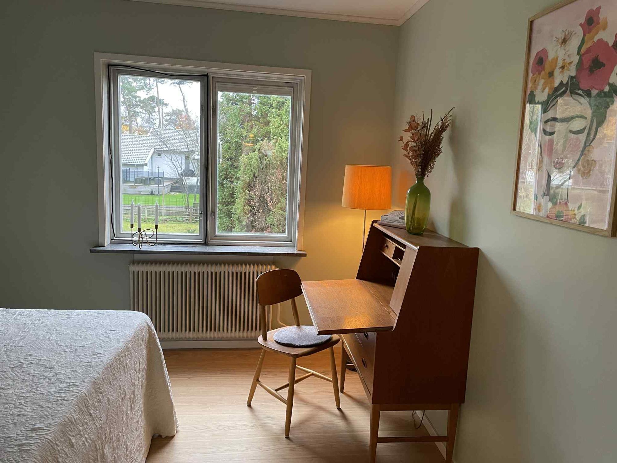 Charmigt, mysigt och strandnära hus i Åhus – bild 3 av 12