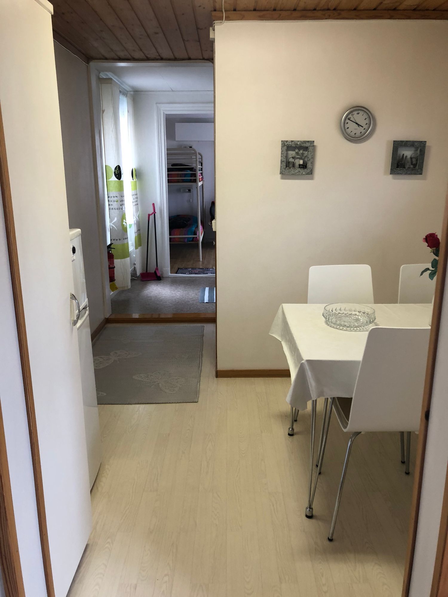 Västervik Stuga,centralt . – bild 5 av 12
