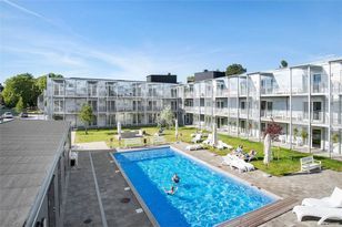 Central lägenhet i Visby, tillgång till pool
