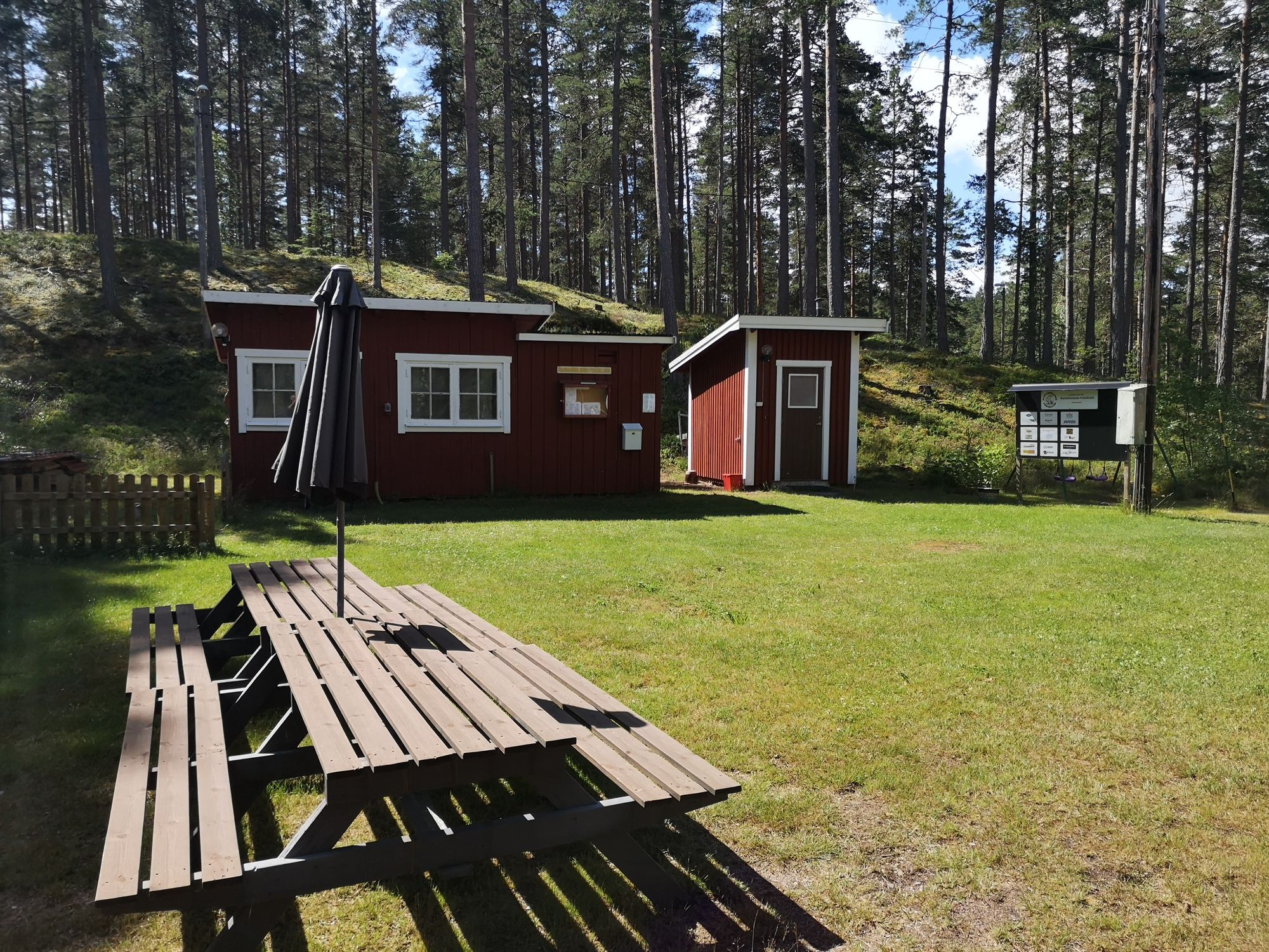 Klubbstuga vid Sjön Skruven i Mariannelund – bild 21 av 24