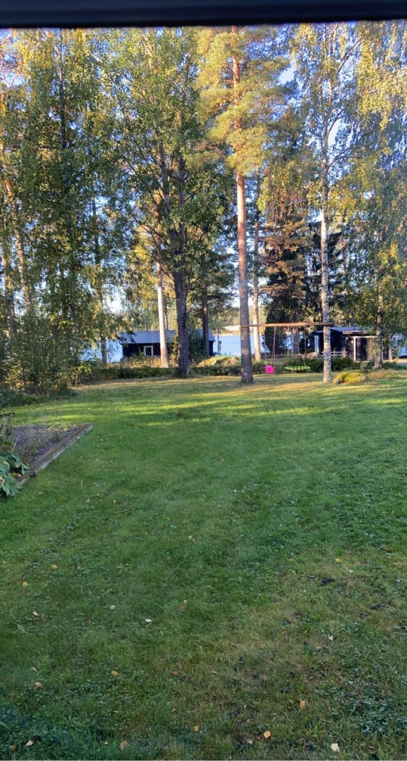 Nyrenoverad stuga med egen brygga – bild 17 av 24