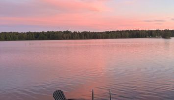Unikt sjöläge, båt och kanot, bastu och hund ok