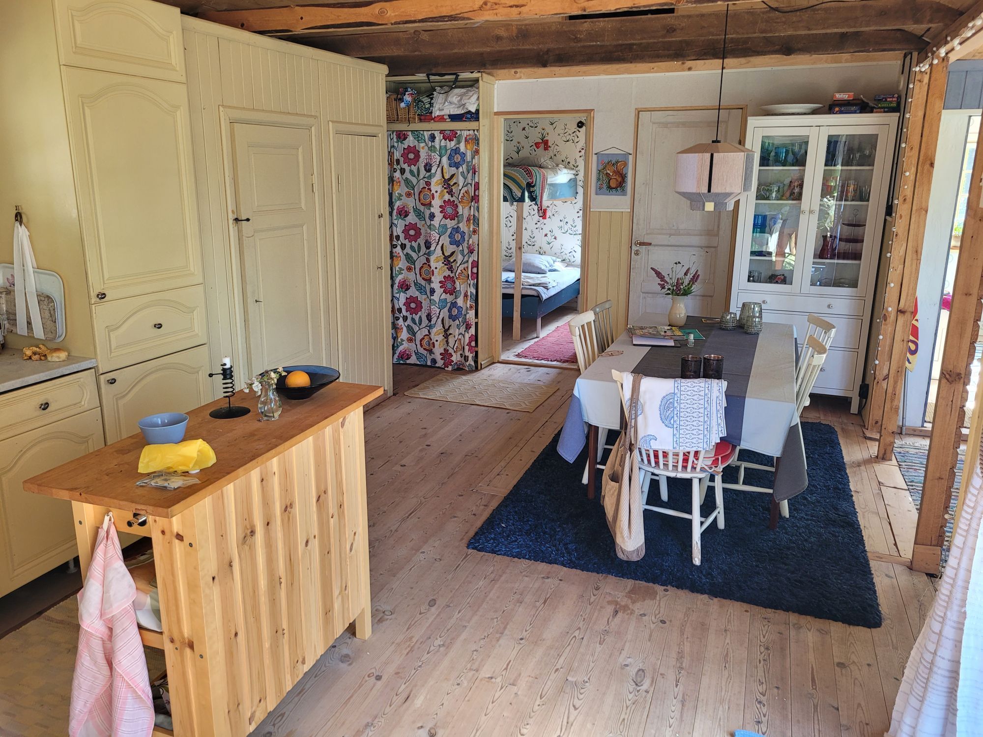 Underbart charmig och unik stuga med havsutsikt – bild 10 av 18