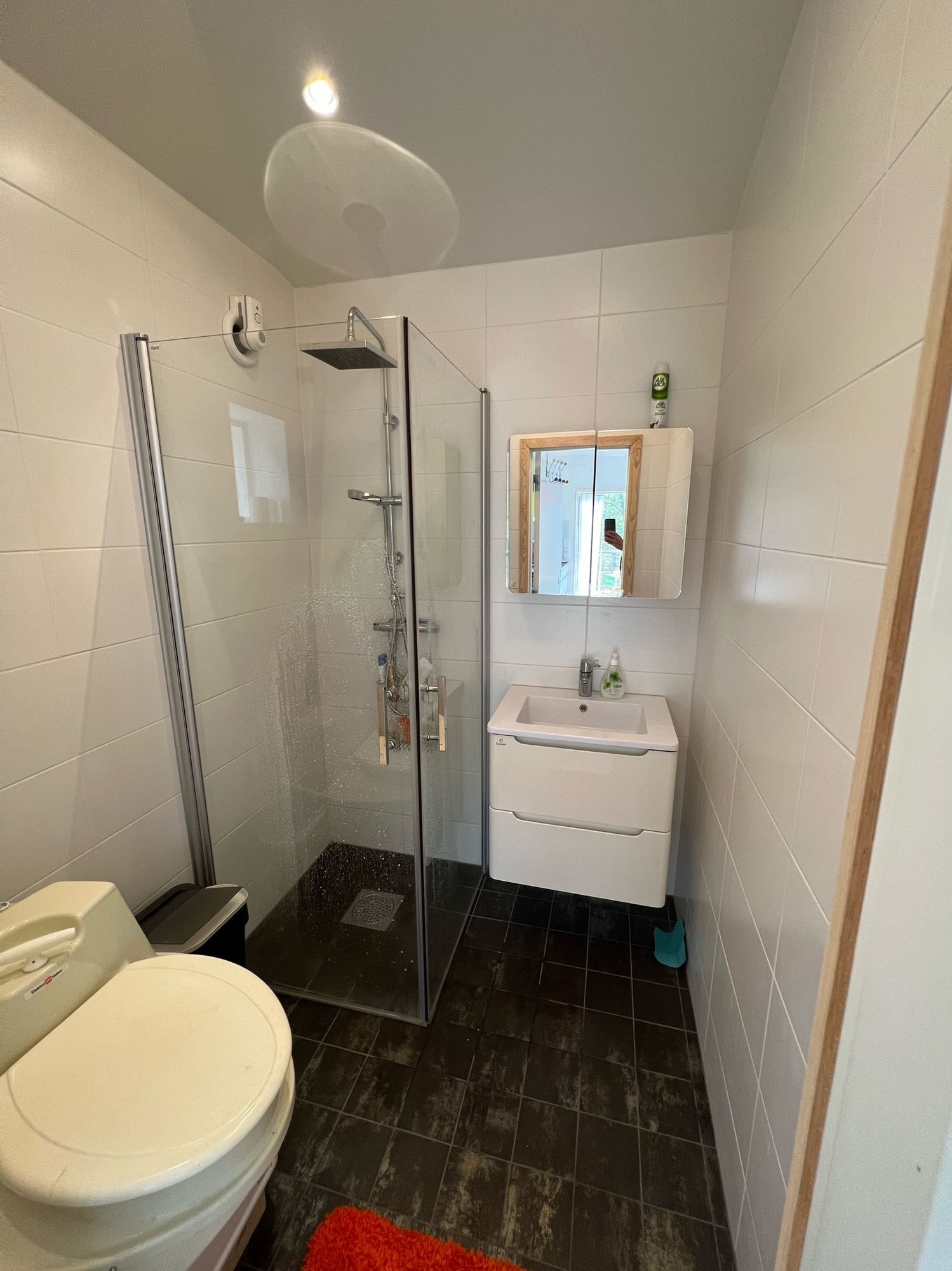 Havsnära i Stockholms Skärgård med egen sjötomt – bild 14 av 24