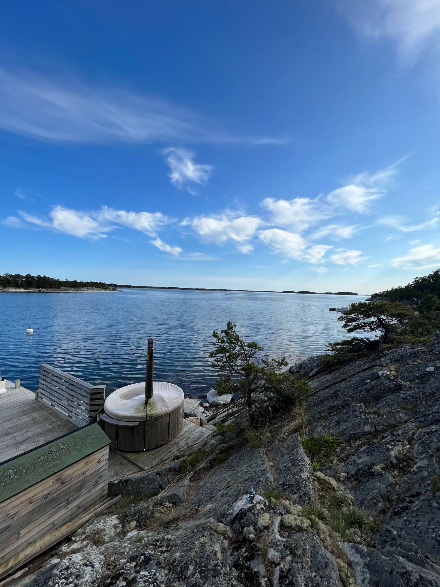 Havsnära i Stockholms Skärgård med egen sjötomt – bild 5 av 24