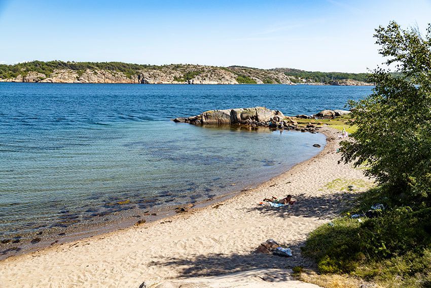 Modernt havsnära hus med magisk utsikt – bild 12 av 13