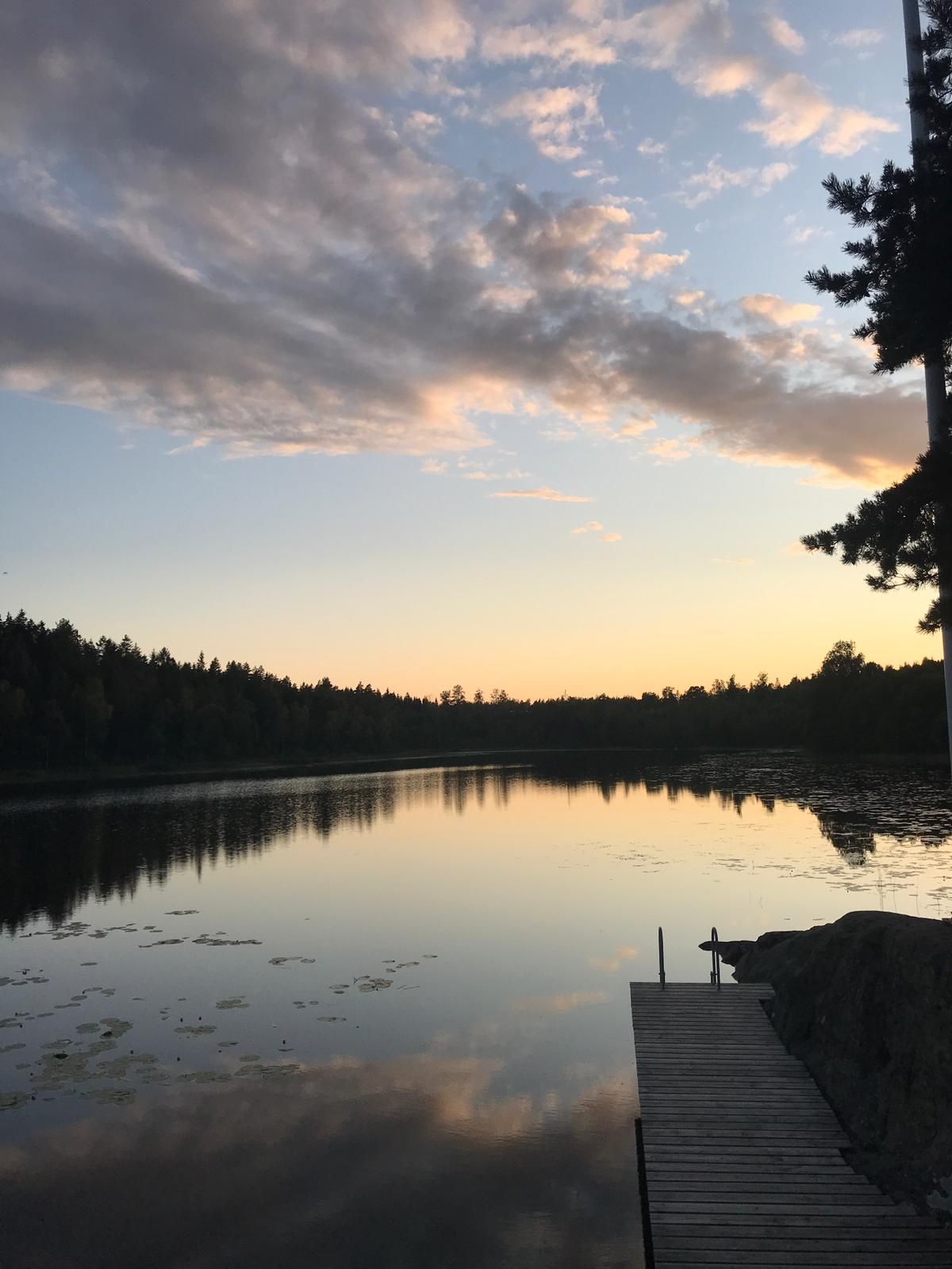 Stuga med sjöläge i Småland – bild 10 av 19