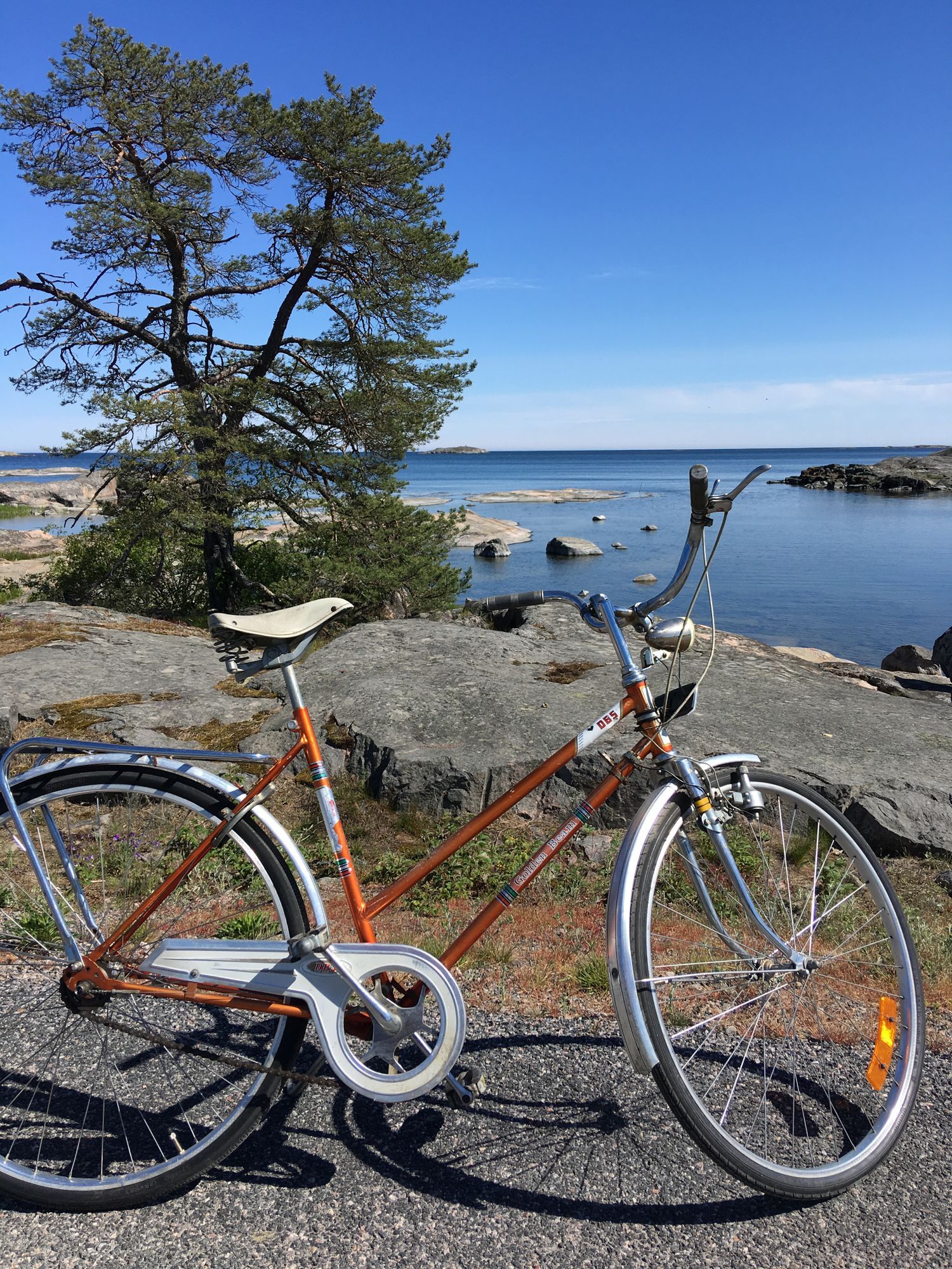 Modernt fritidshus i magisk ytterskärgård – bild 4 av 24