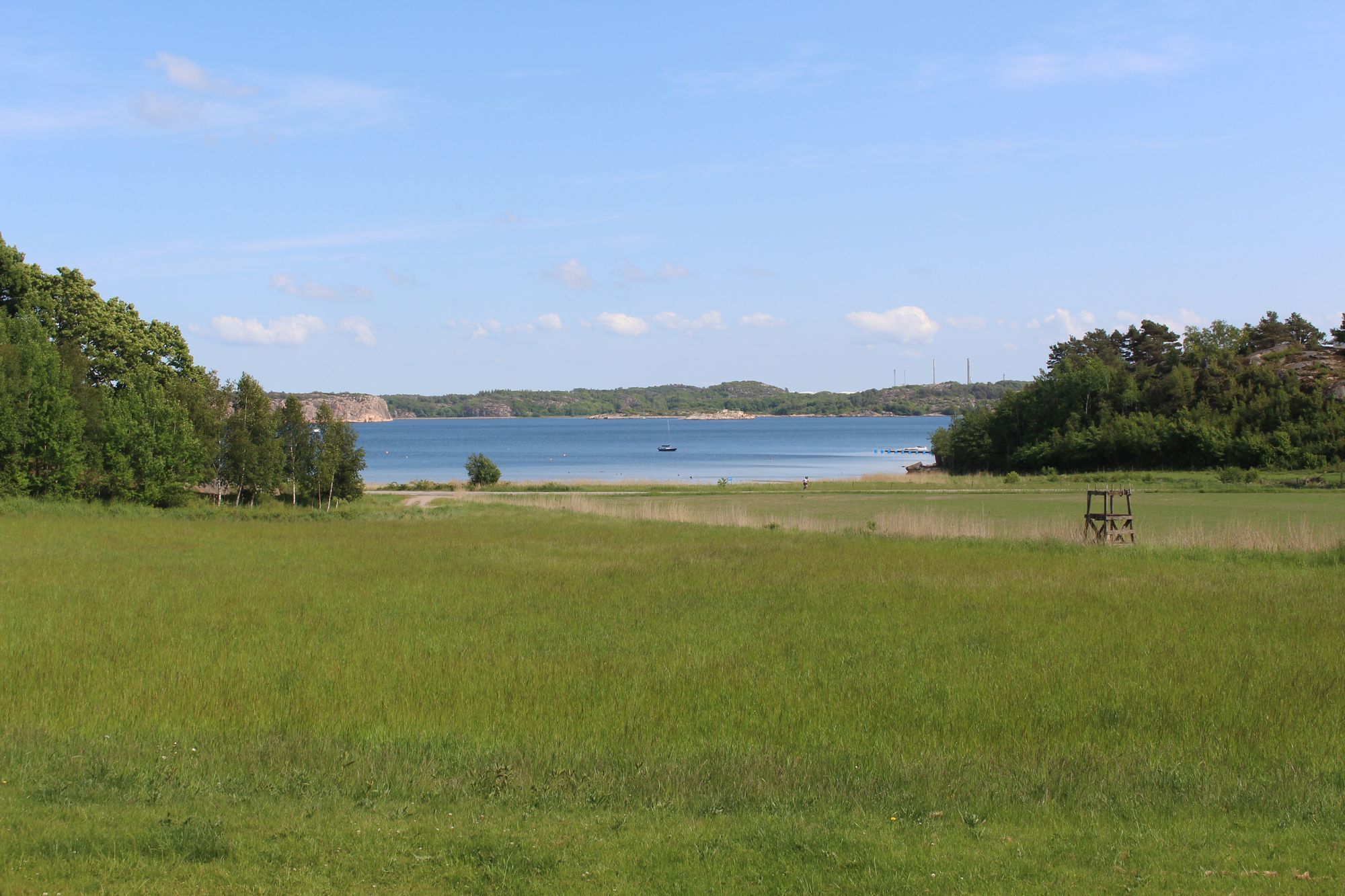 Modernt havsnära hus med magisk utsikt – bild 3 av 13