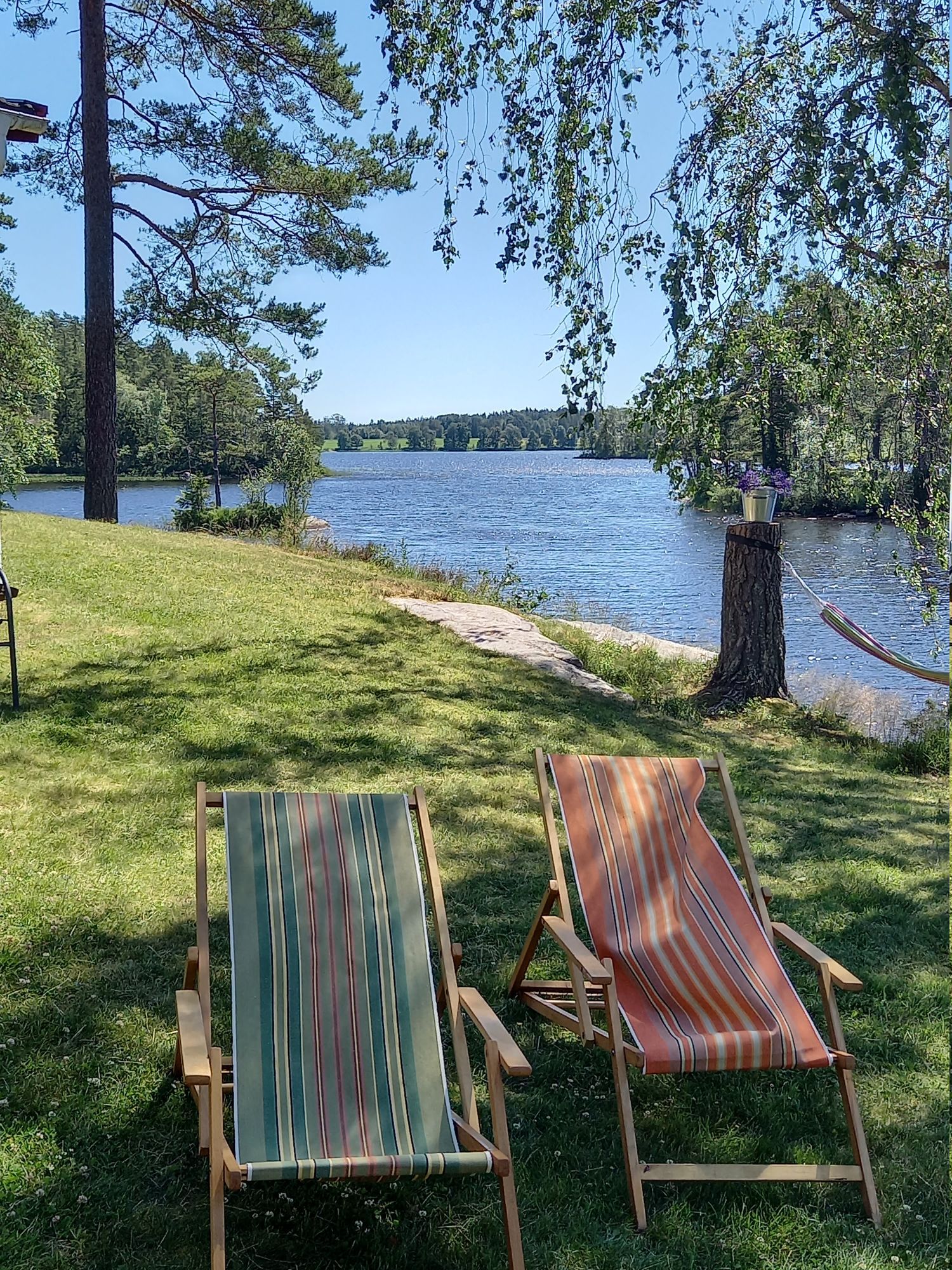 Stuga med sjöläge i Småland – bild 9 av 19