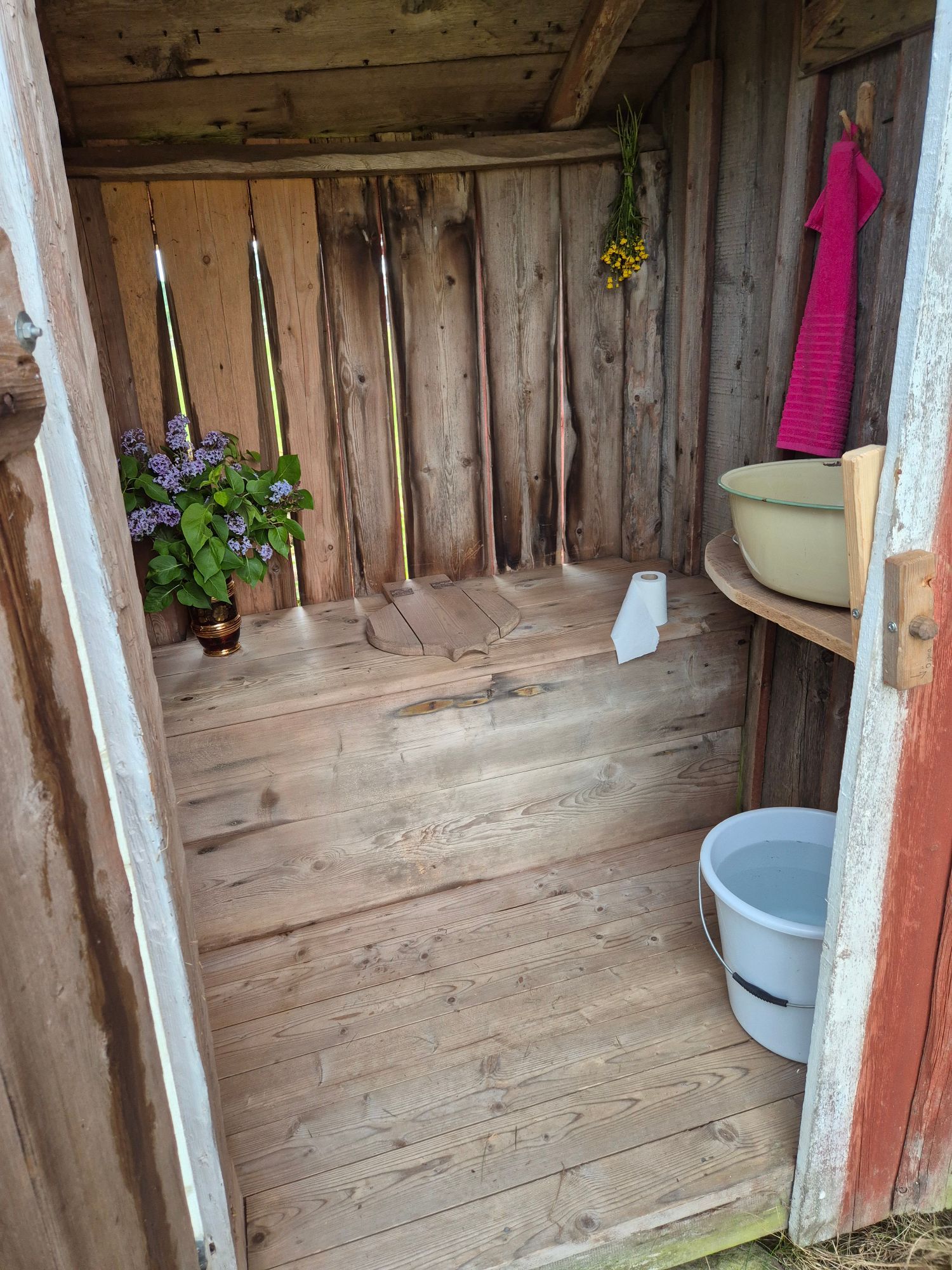 Charmiga Änglagård i Vänga – bild 24 av 24