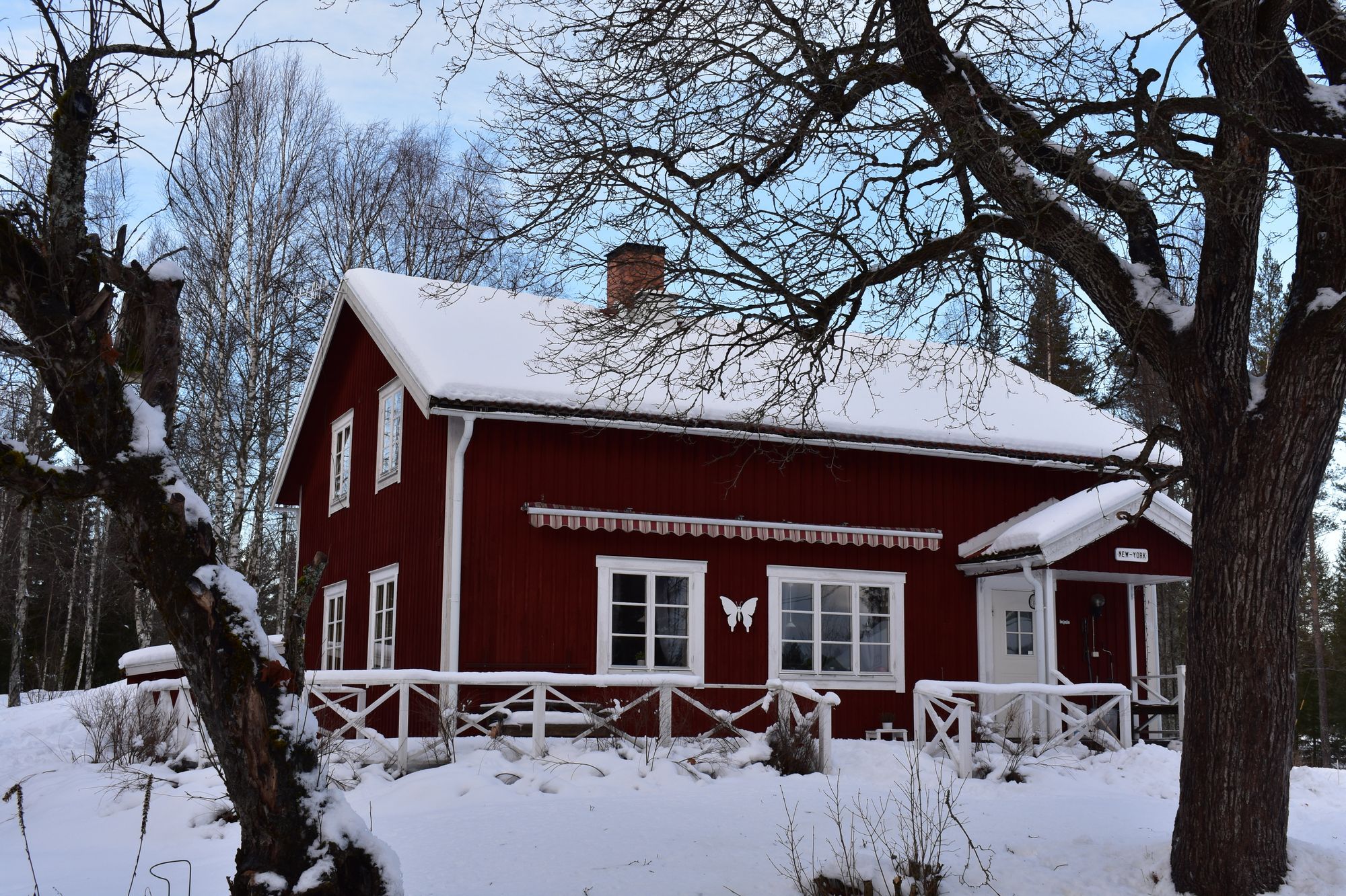 Välkommen till New York i Lövtjärn. – bild 4 av 15