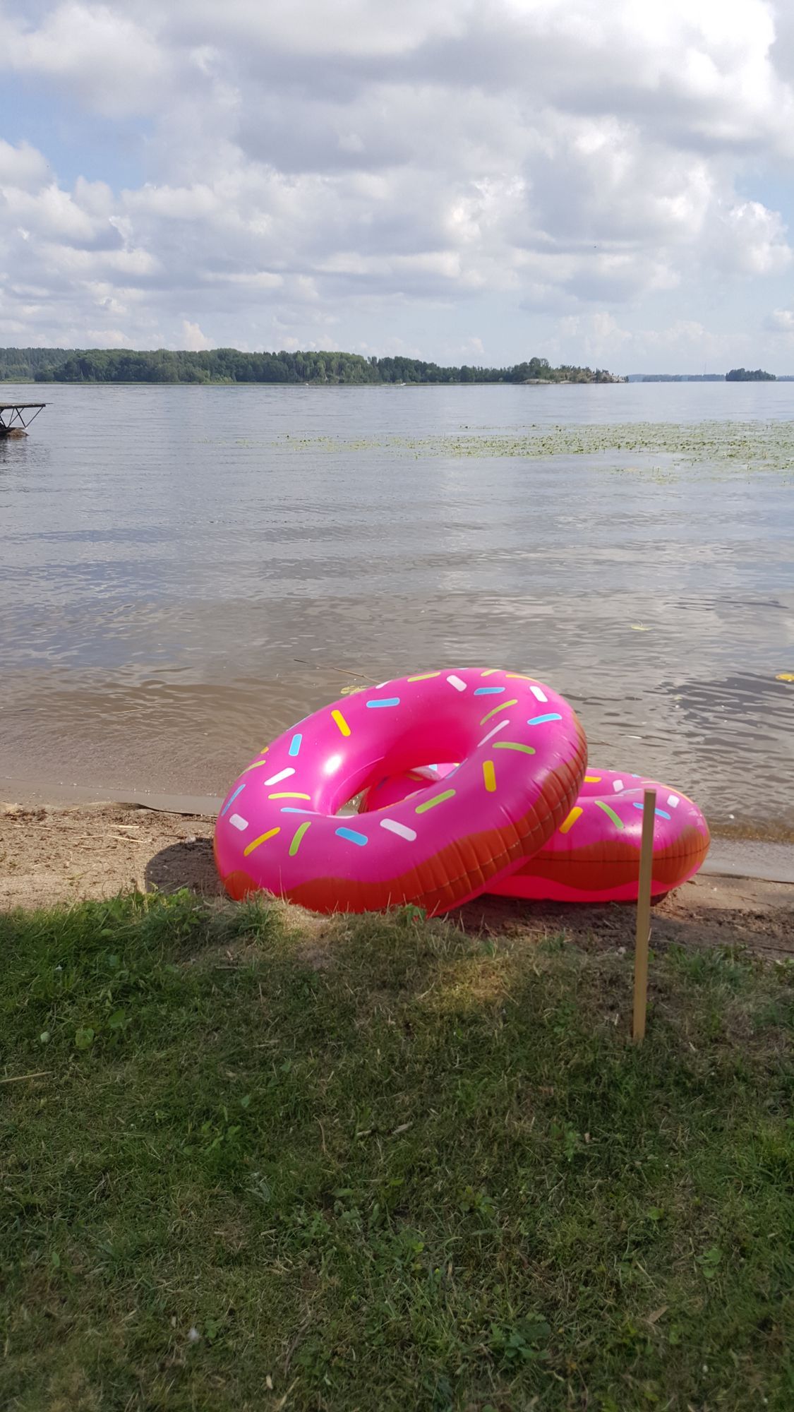 Hus på stor strandtomt vid sjön Mälaren – bild 5 av 24