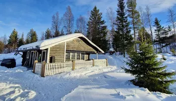 Ski-in/Ski-out 8-bädds stuga i Kläppen