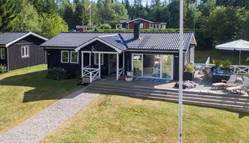 Sjönära fritidshus på Blidö uthyres