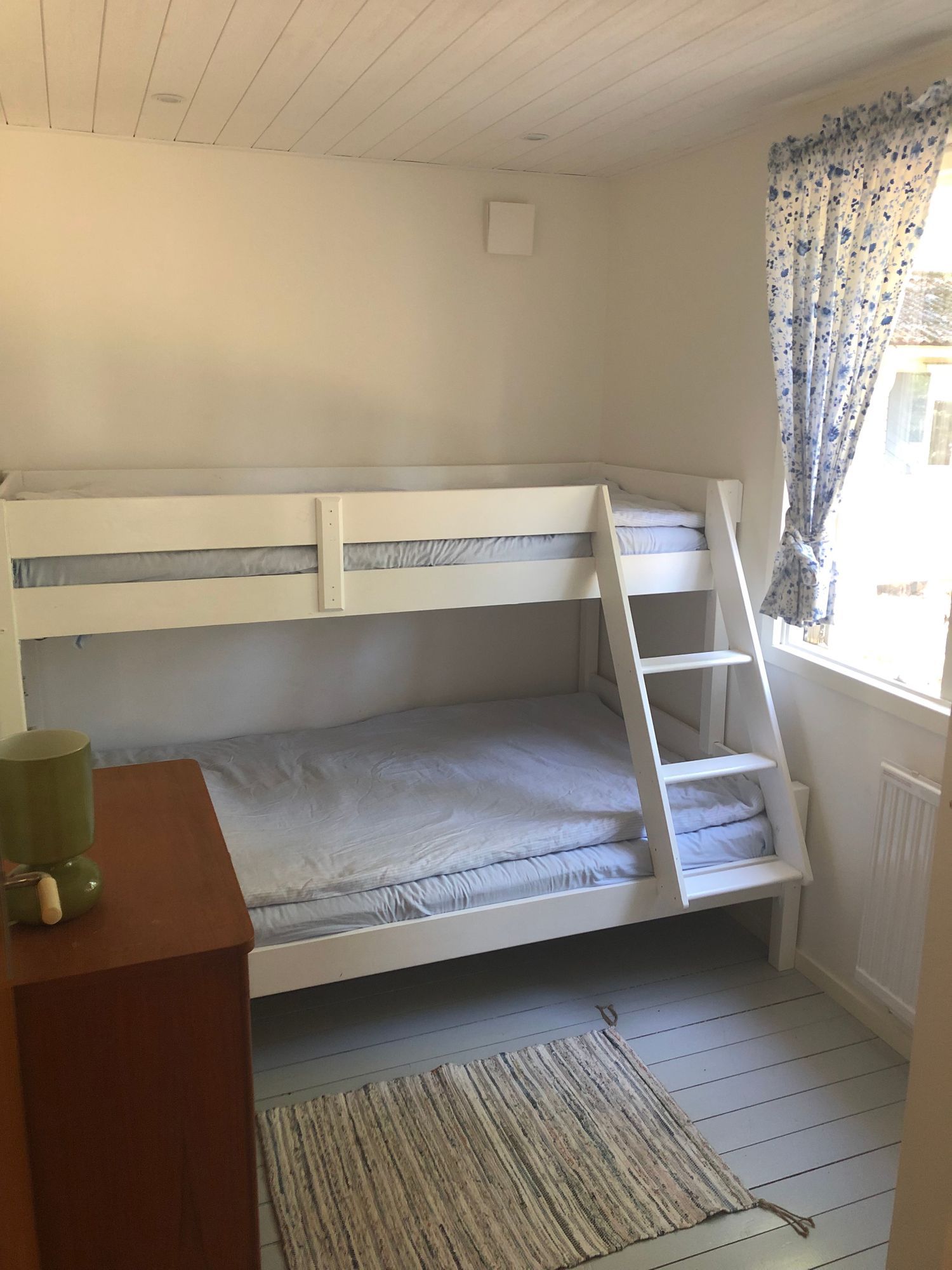Mysig sommarstuga nära Kämpingestranden, Höllviken – bild 7 av 10