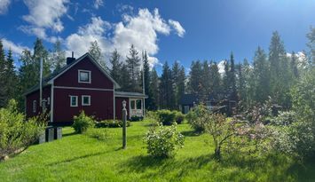 Njut av svenska Lappland med privat bastu