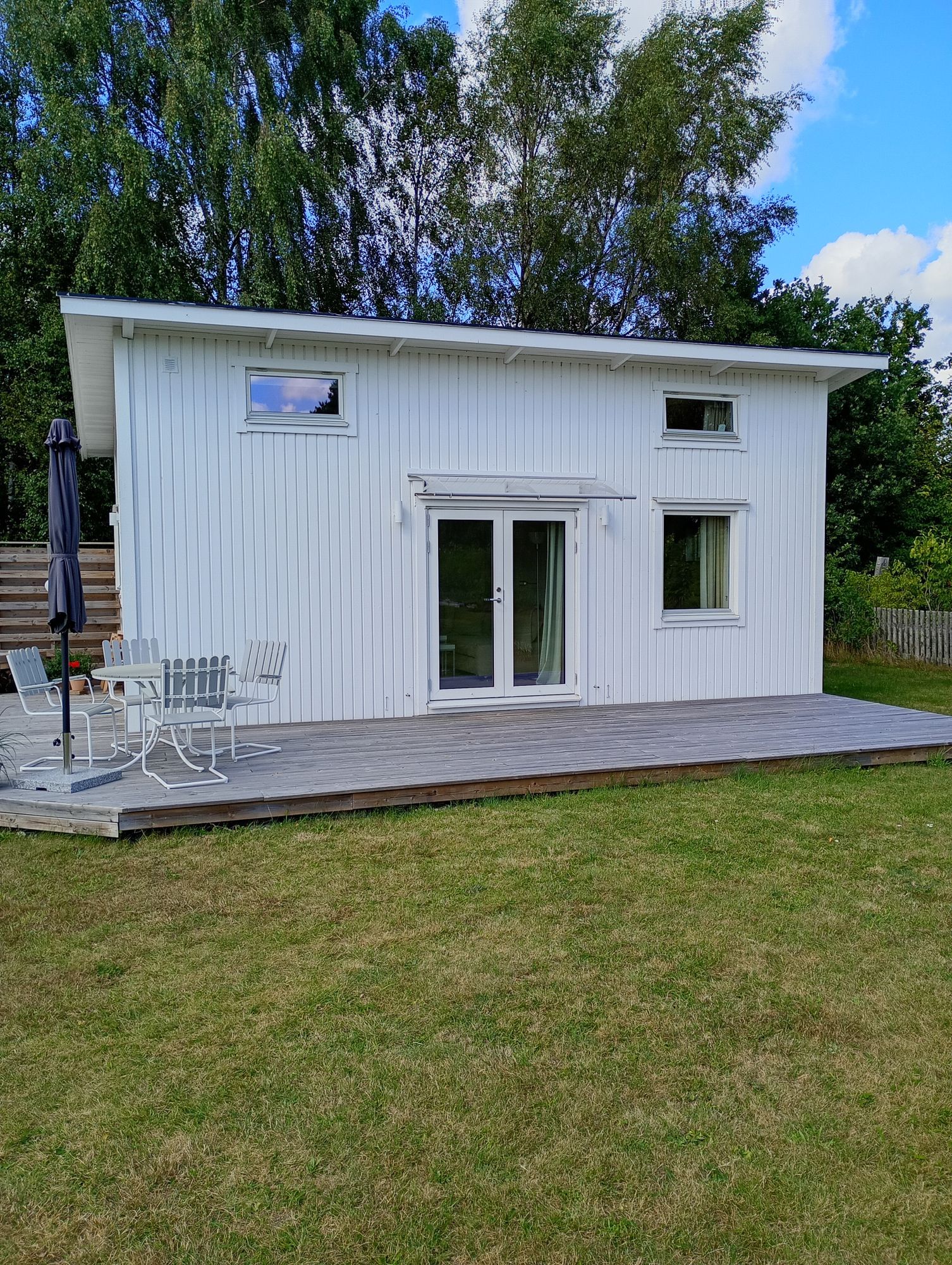 Stor och modern familjevilla i hjärtat av byn. – bild 24 av 24