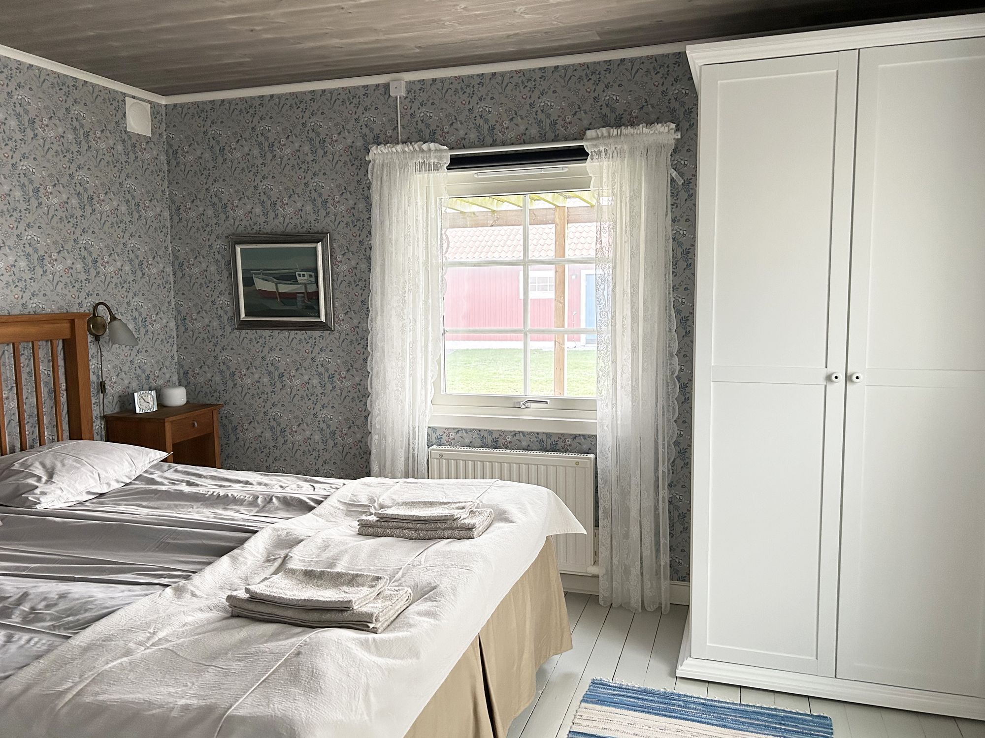 Stuga vid golfbana och badplats, Trummenäs. – bild 6 av 17