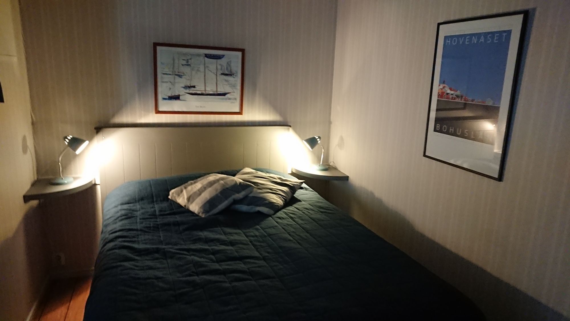 Havet, två meter från - med egen brygga. – bild 11 av 20