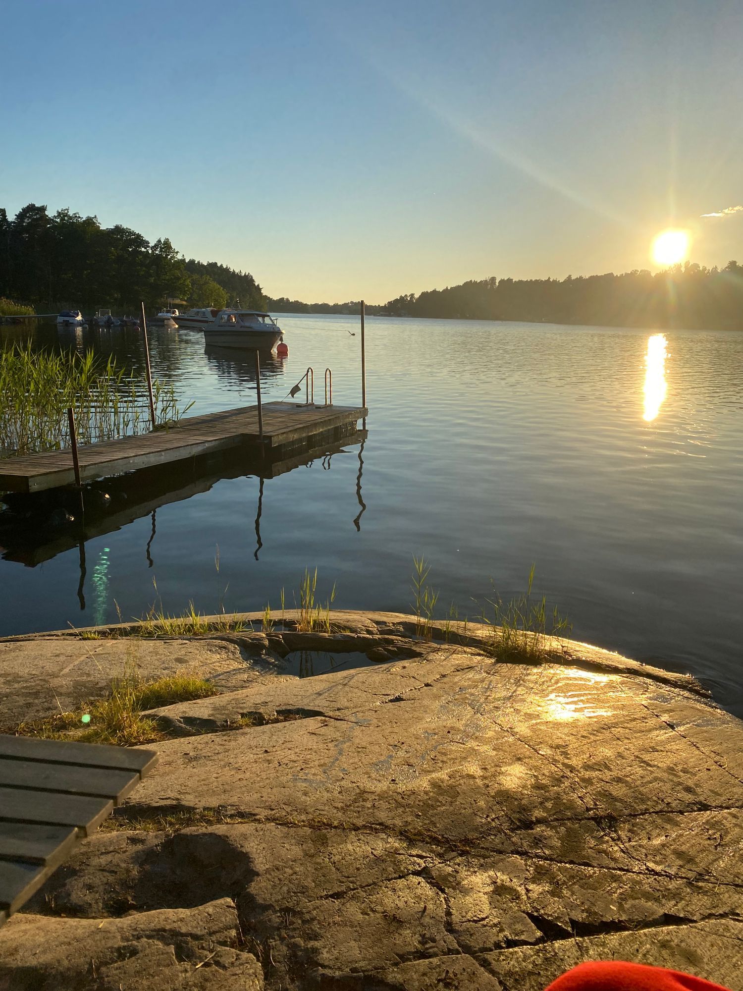 Sommarstuga nära badbrygga Vaxholm Rindö Stockholm – bild 23 av 24