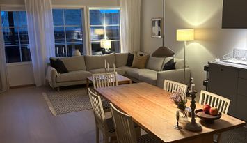 HELT NY LGH VEMDALSSKALET INVID VÄST EXPRESS - 6+2