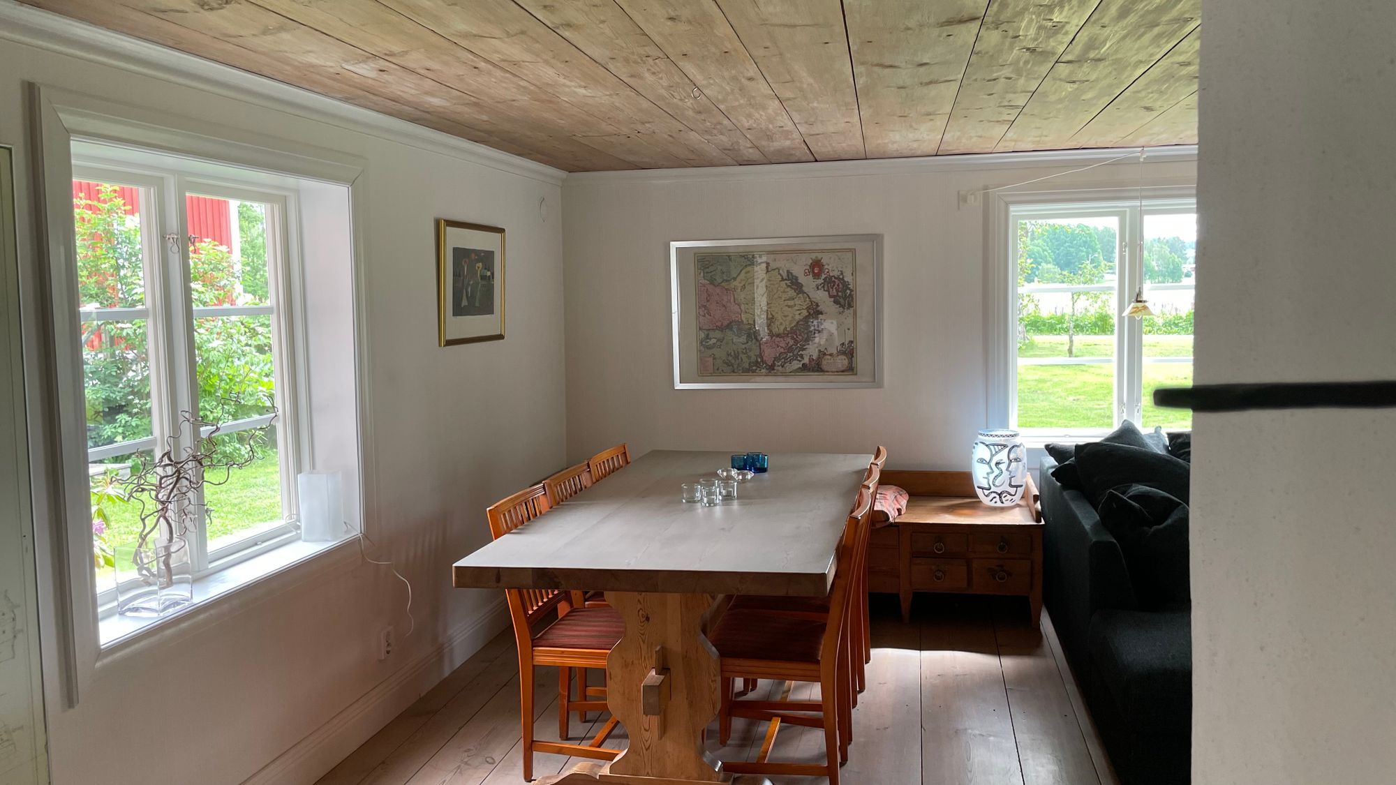 Mysig stuga i byn Löa i Bergslagen – bild 12 av 24