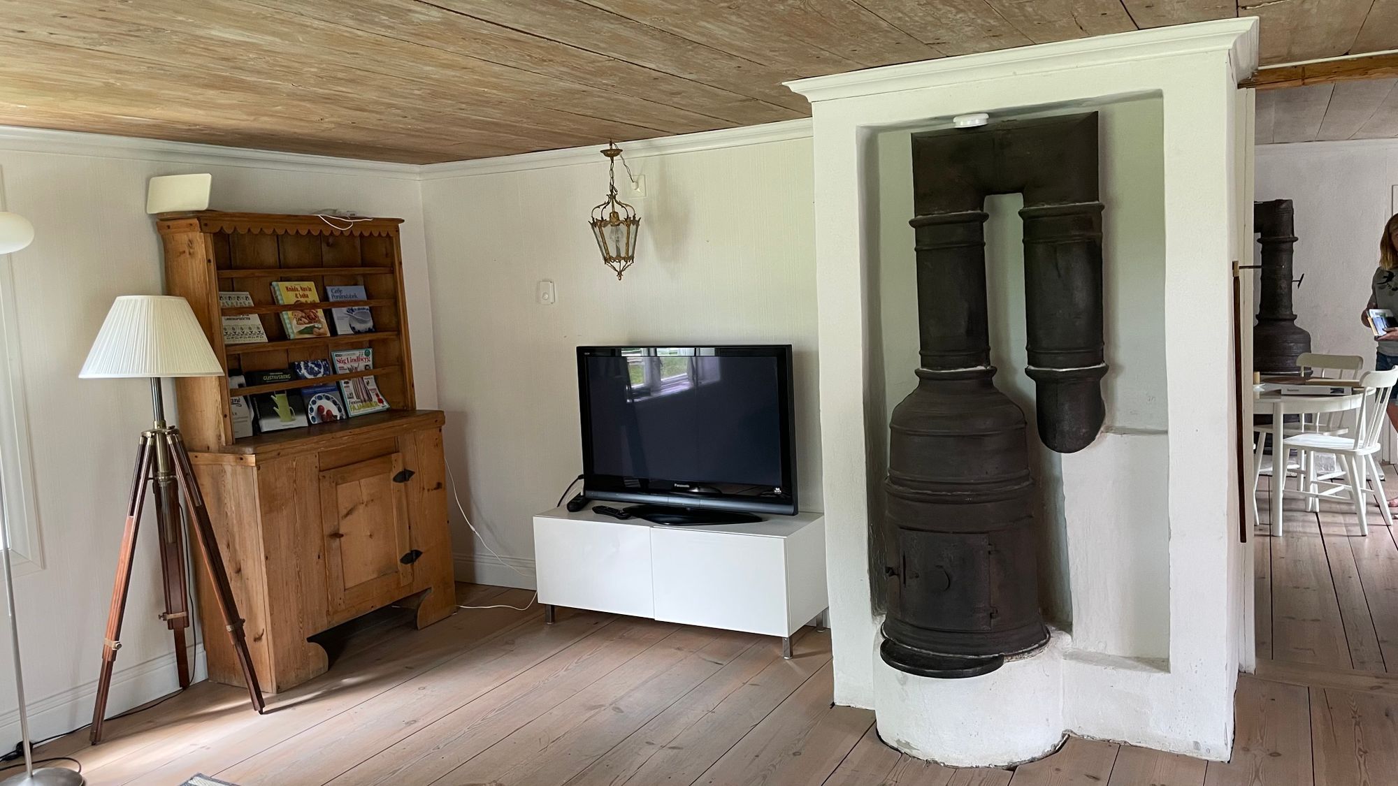 Mysig stuga i byn Löa i Bergslagen – bild 14 av 24