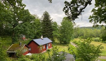 Charmig stuga nära bad mellan Ullared och Varberg