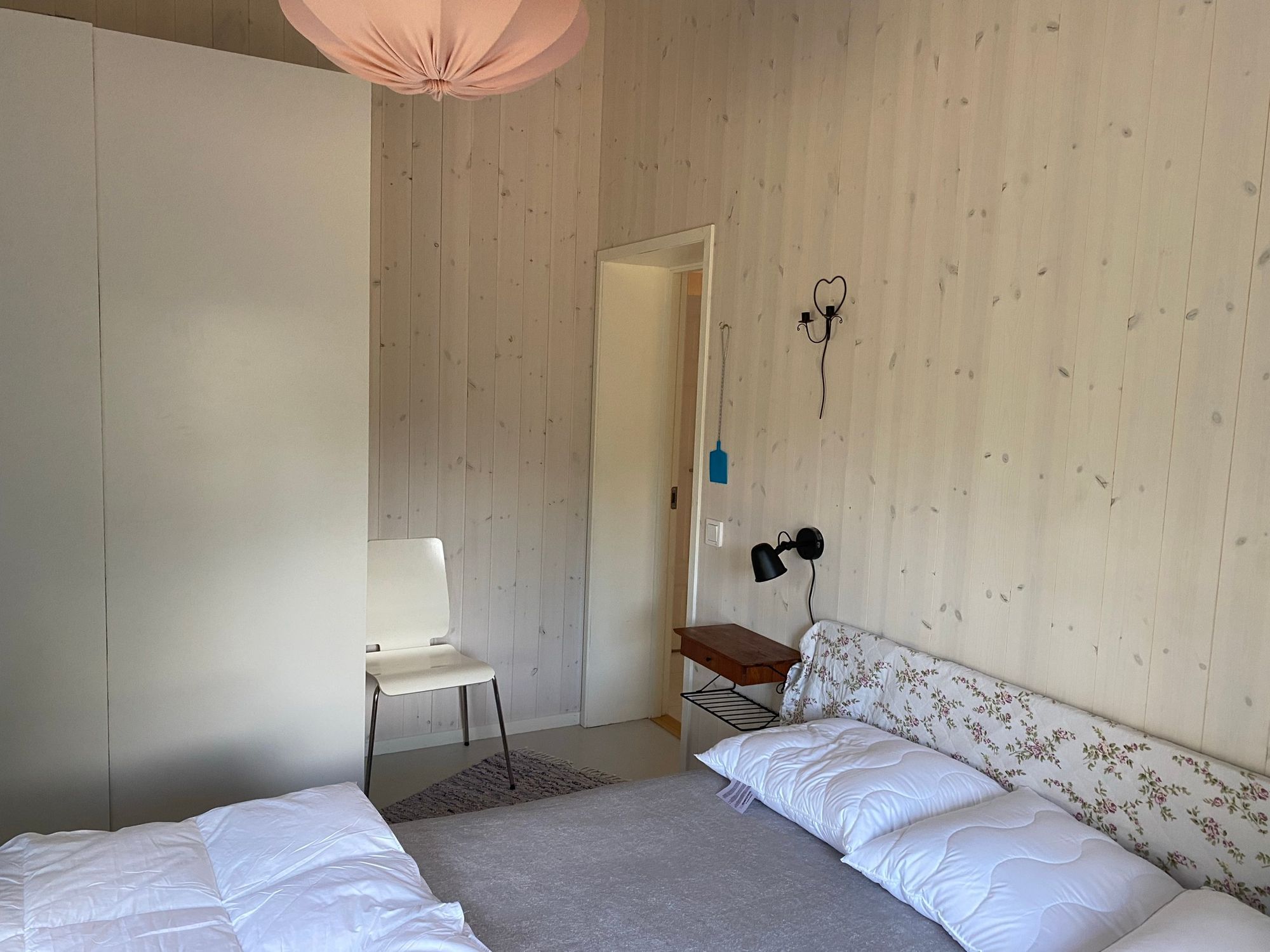 Stuga nära Herta badstrand – bild 5 av 8
