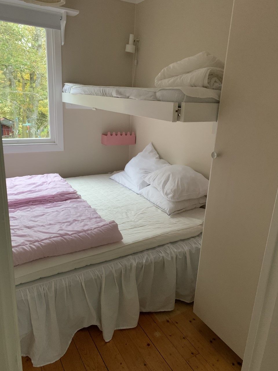 Charmig stuga nära havet – bild 11 av 14