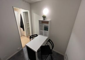 Fräsch stuga på ägarens tomt