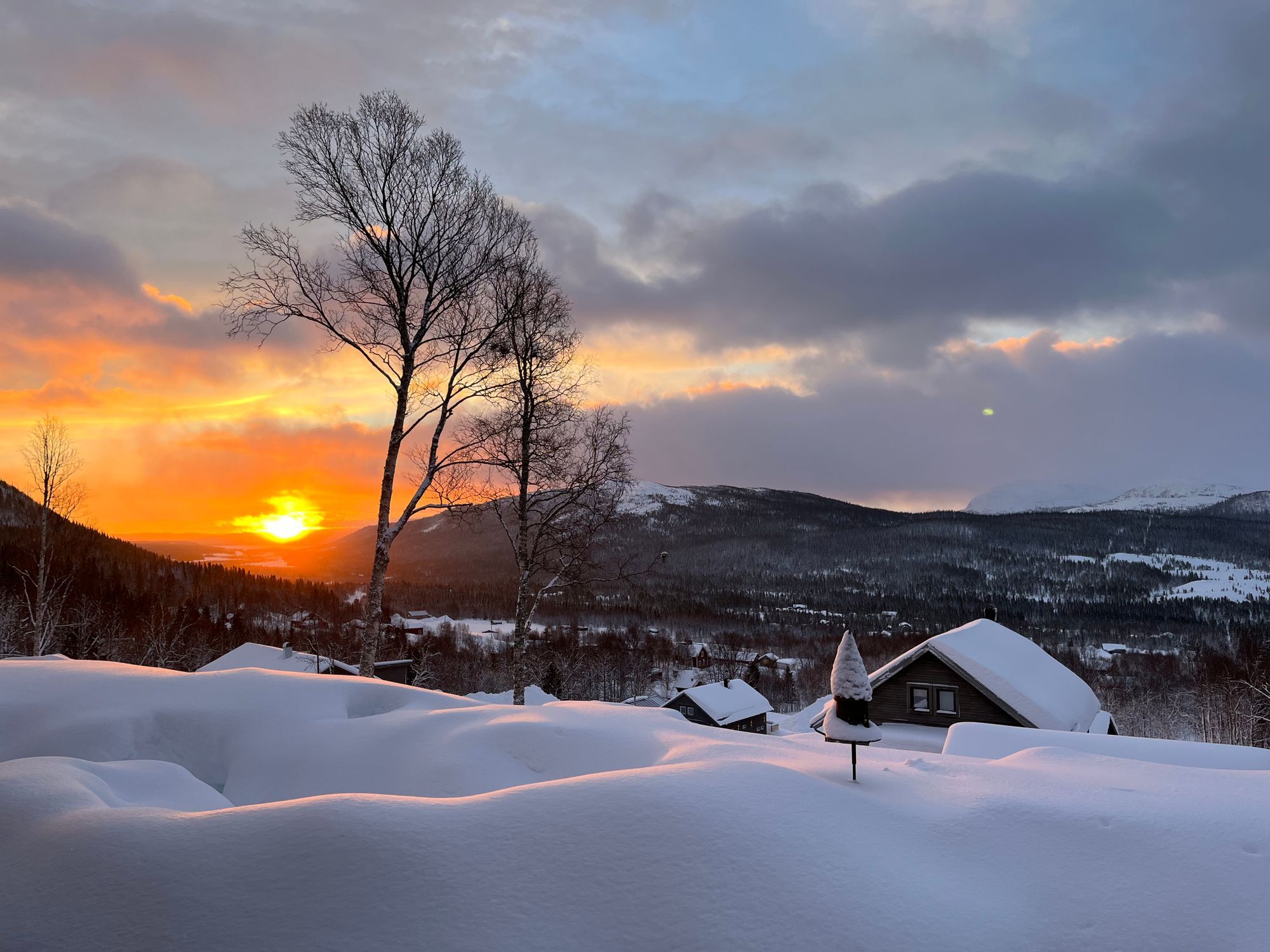 Mysig stuga i Kittelfjäll med fantastisk utsikt – bild 22 av 24