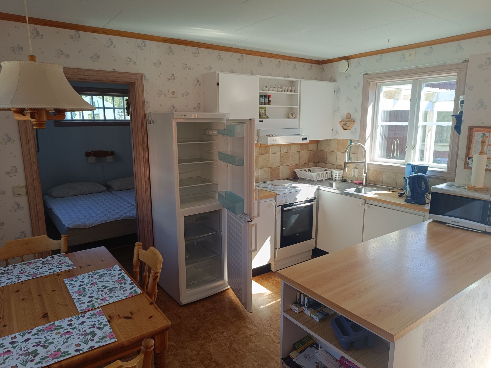Ett genuint hus med hjärta, nära sjön & kanot – bild 6 av 20