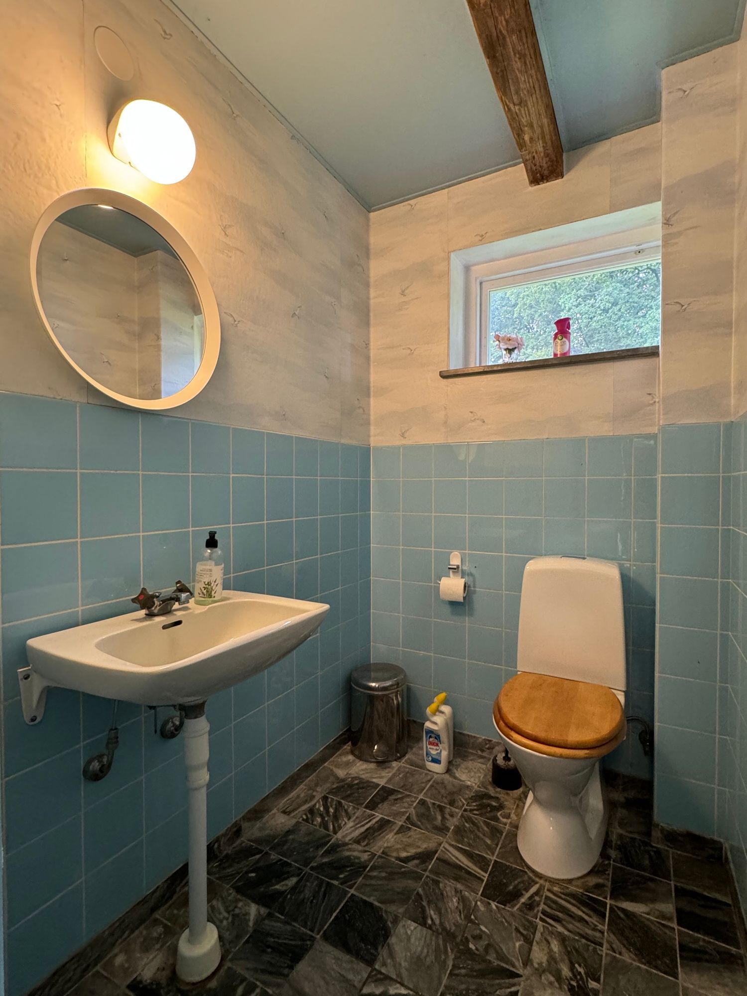 Semesterbostad vid sjön – bild 11 av 15