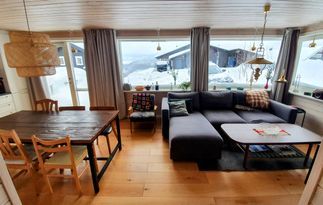 Cozy 58 sqm apartment with sauna & close to the sl