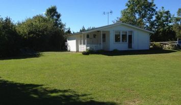 Sjöutsikt och helt insynsskyddat på solsäkra Öland
