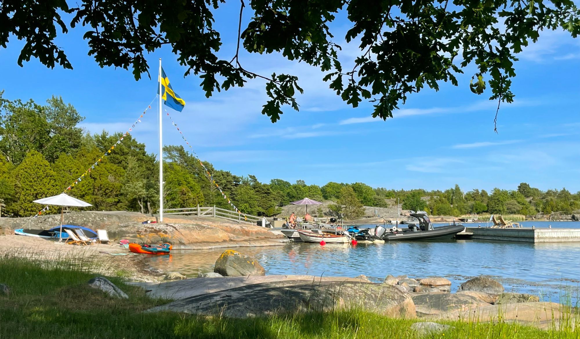 Unik sommarstuga med egen sandstrand på Fångö – bild 7 av 24