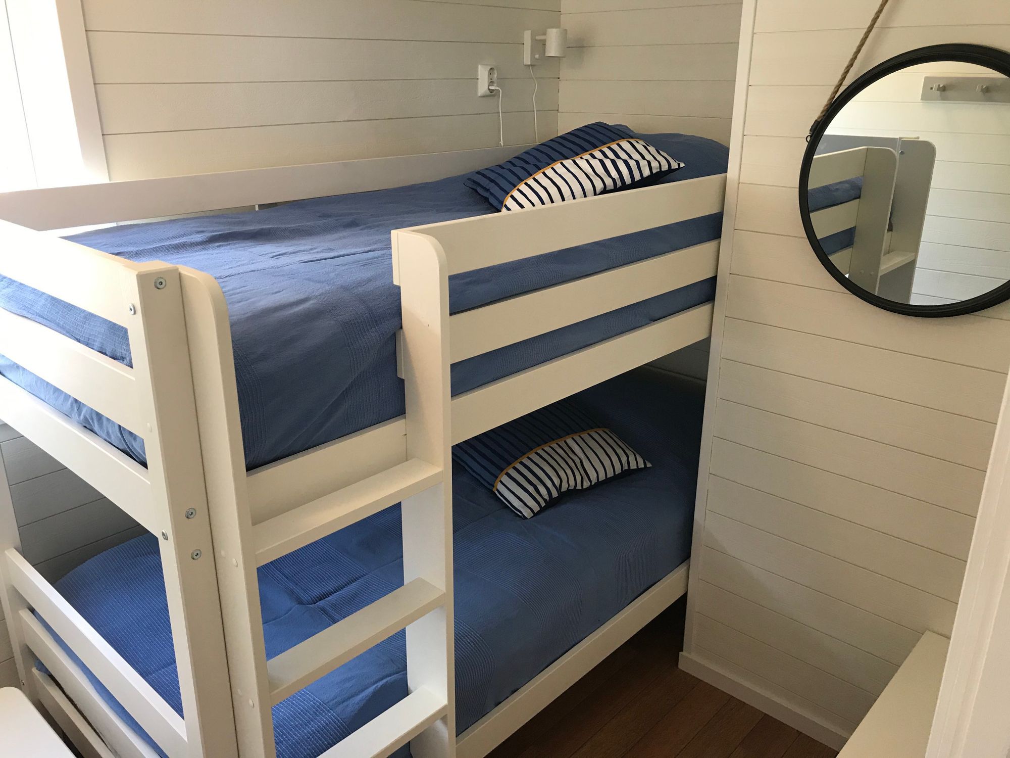 En stuga vid havet i Gryts Skärgård – bild 10 av 13