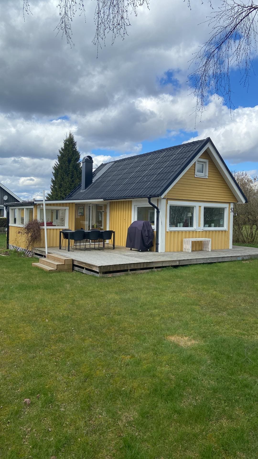 Stuga med närhet till bad, natur och cykelbana