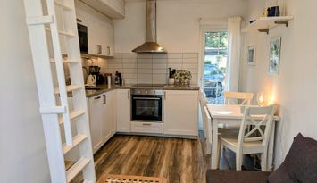 Tiny house byggt 2018 200 m till strand m Netflix
