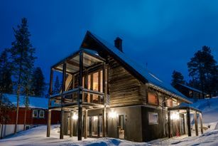 Arkitektritat drömhus uthyres i Björnrike