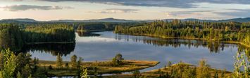 Två torp med enskilt sjöläge, ved bastu, 9 bäddar