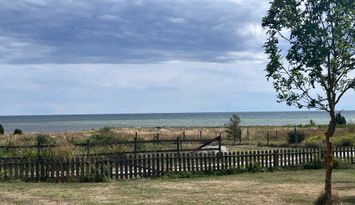 Stort hus på Gotland vid havet