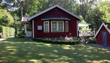 Unikt och lungt sjöläge med egen brygga