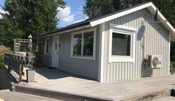 ” VILLA EDIT” STUGA NÄRA NORRKÖPING